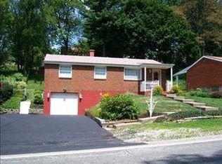 767 Center Rd, Pittsburgh, PA 15239