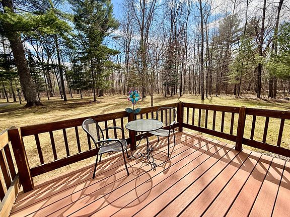 5th image of 1374 Red Pine Cir