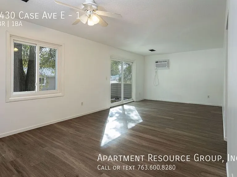 1430 Case Ave E #1 — Photo 2