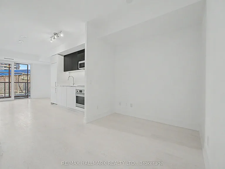 308 Jarvis St #406 — Photo 12