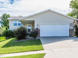 838 50th Ave NW, Rochester, MN 55901