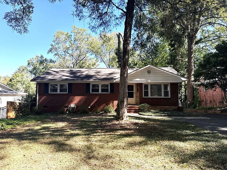 1969 Margate Ave — Photo 1