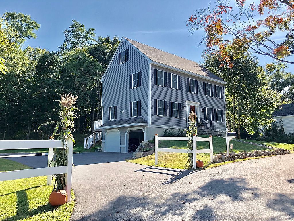 3 Field St, Amesbury, MA 01913 Zillow