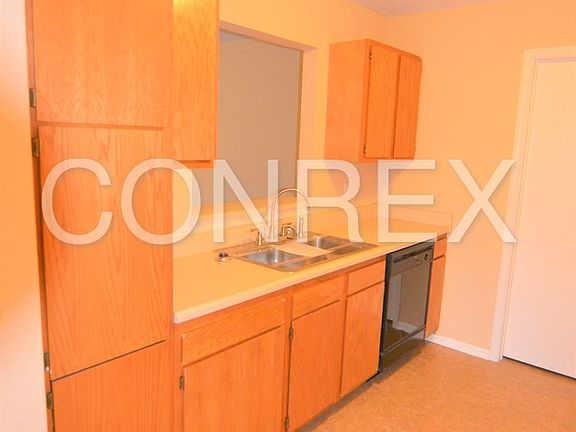 4th image of 3874 Burningbush Dr