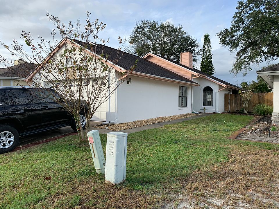 1st image of 3209 S Saint Lucie Dr