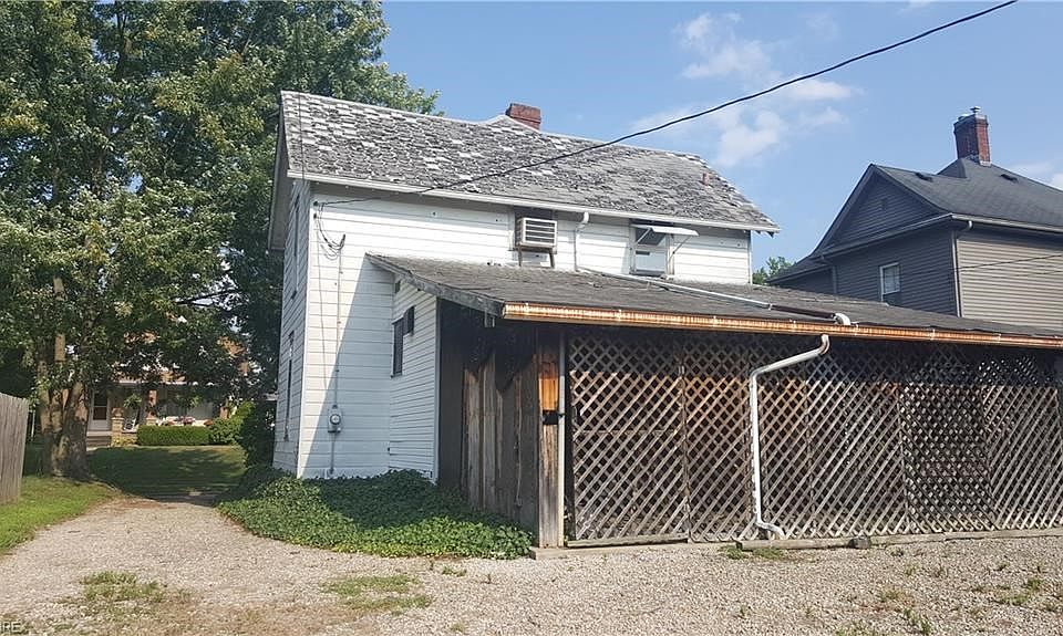 2nd image of 309 S 10th St
