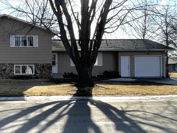 494 Joal Dr, Carrington, ND 58421