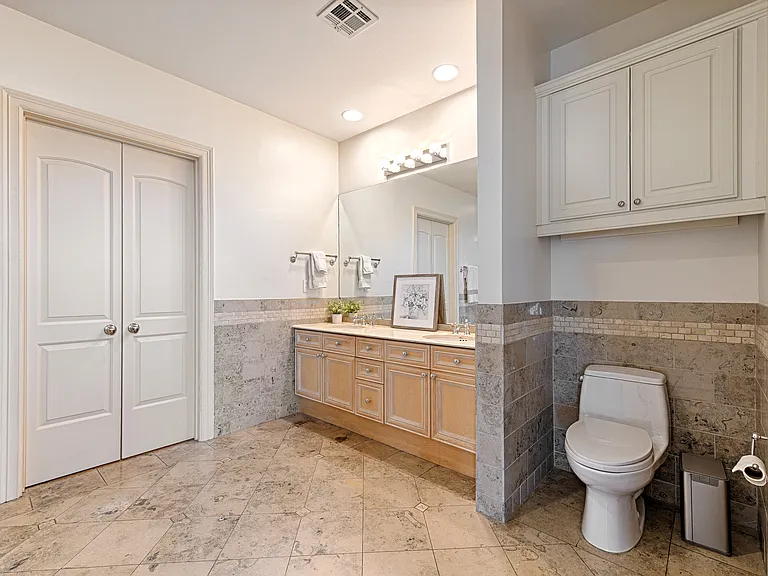 2828 Hood St #1008 — Photo 15