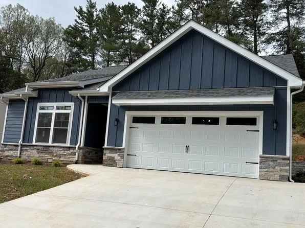 290 Anderson St, Rocky Mount, VA 24151
