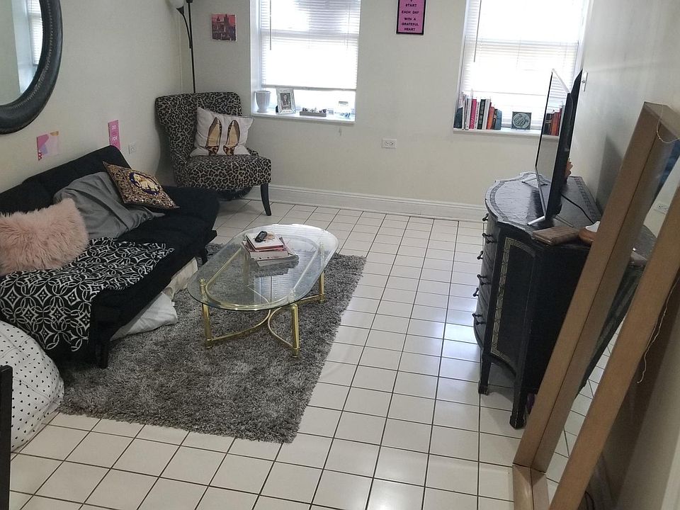 1st image of 3107 N Southport Ave #1B