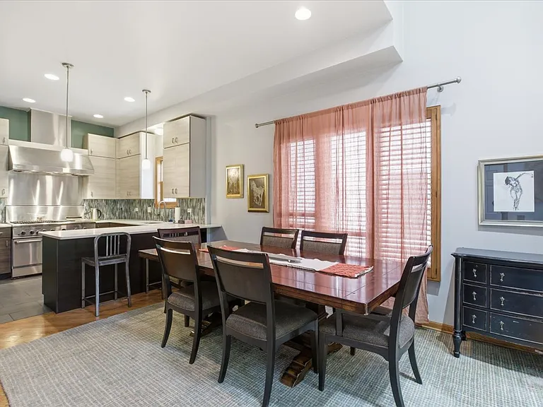629 W Briar Pl #3W — Photo 5