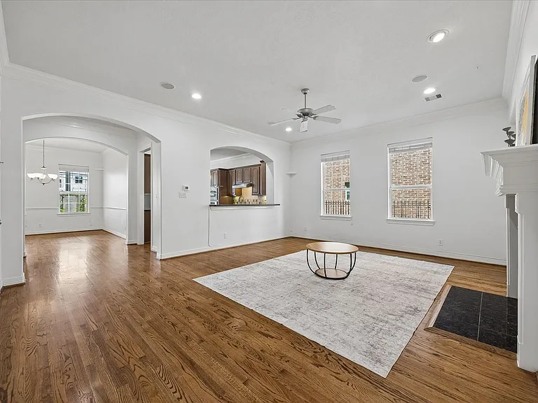 7608 Janak Dr — Photo 3