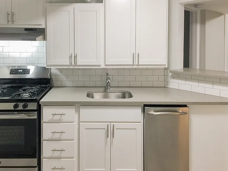 5051 N Damen Ave #GE — Photo 1