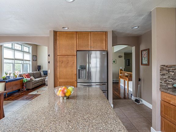 5th image of 3221 Mockingbird Way