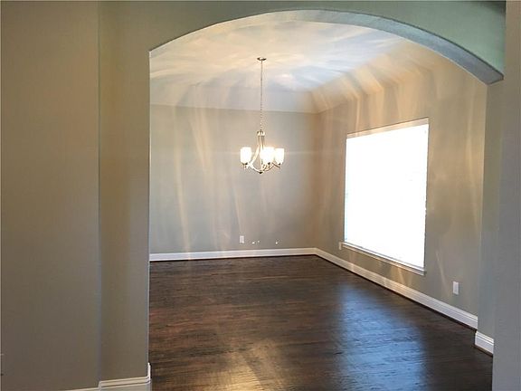 5th image of 10404 Napa Valley Dr