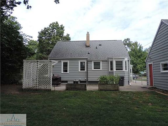 3rd image of 811 Briarcliff Rd