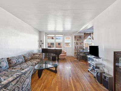 94-11 59th Ave #C4, Queens, NY, 11373