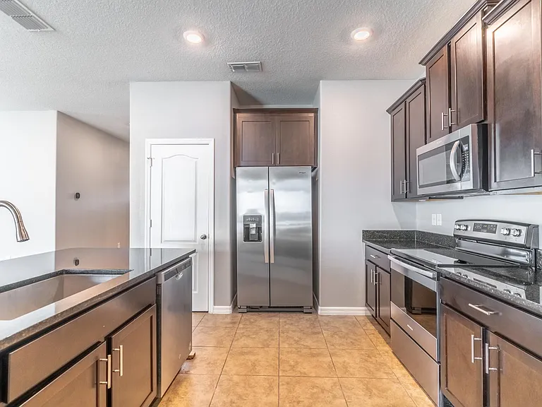 2572 Biscotto Cir — Photo 13