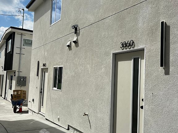 3rd image of 3860 Michigan Ave