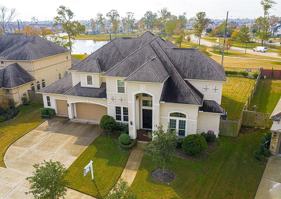 1st image of 6111 Abercombie Ln
