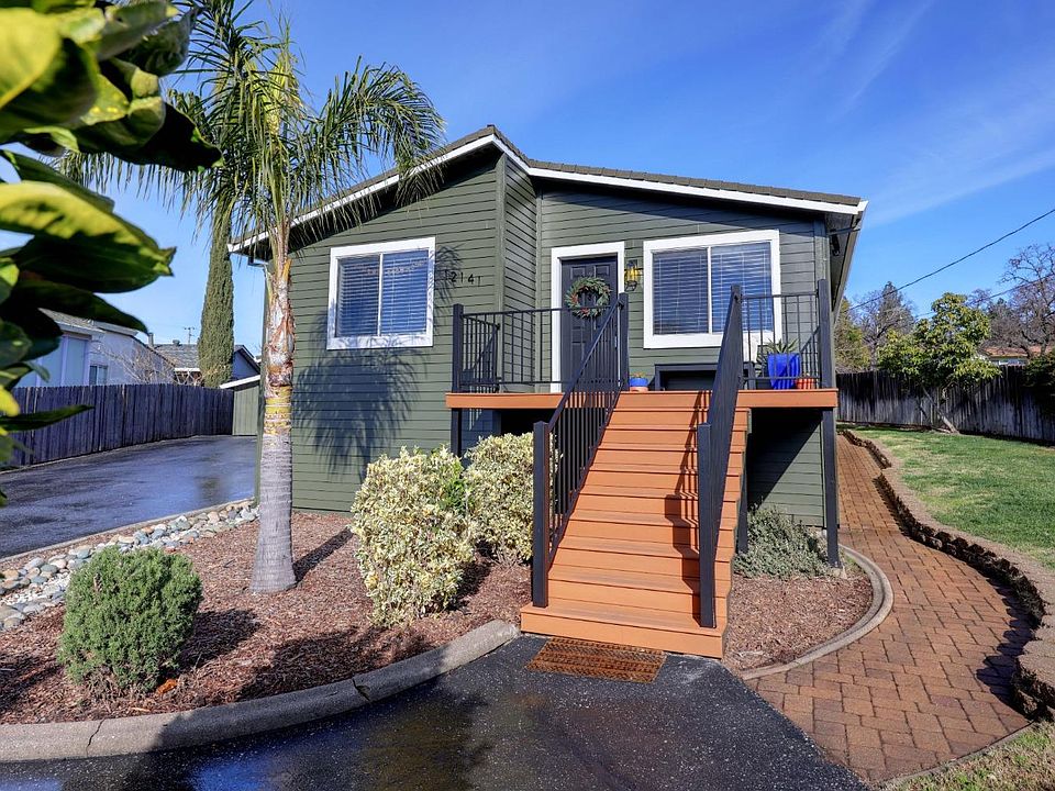 1st image of 12141 Griffin Way