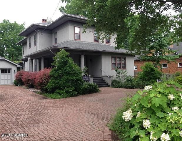 1st image of 219 Woodward Ave