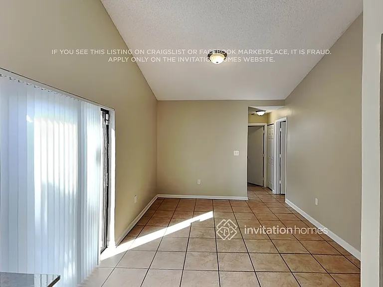 13960 Beechwood Ct — Photo 7