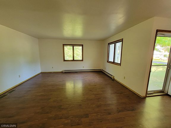 3rd image of 281 Cherita Dr