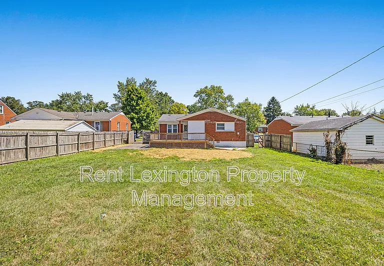 604 Hi Crest Dr — Photo 22