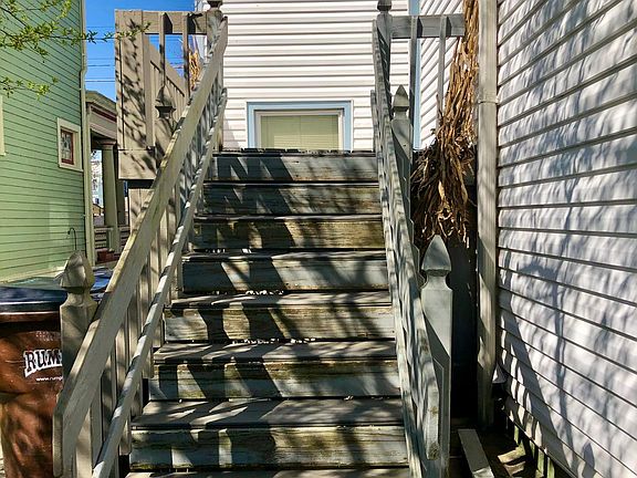 2nd image of 212 E Broadway St APT 2