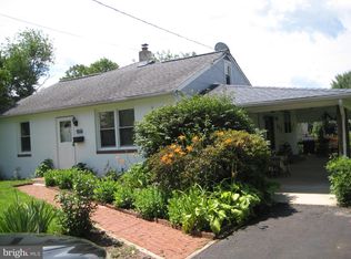 450 Grape St, Warminster, PA 18974