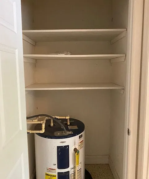 3001 NW 14th St #3 — Photo 9