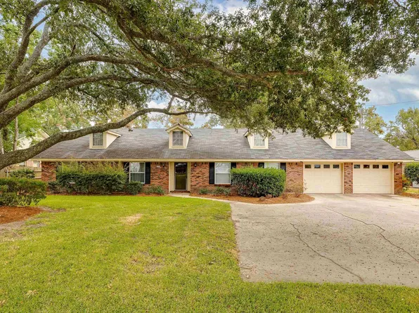 313 Raymond Dr, Monroe, LA 71203