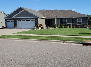 631 Pebble Creek Dr, Saint Cloud, MN 56303