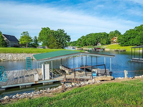 3rd image of LOT 718 Lake Viking Ter