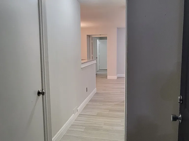 6148 Westgate Dr #103 — Photo 13