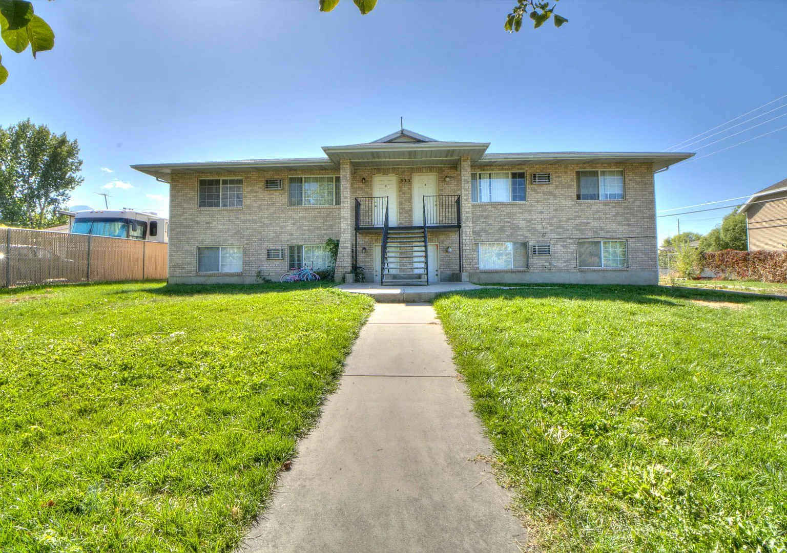Vincent 4 Plex — Photo 1