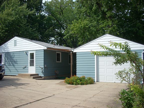 Side w/breezeway and garage