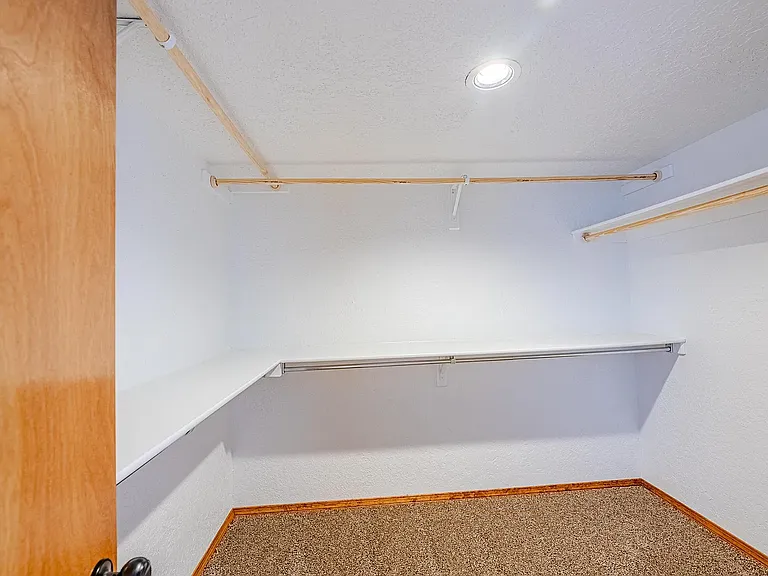 5137 Glenwood Pointe Ln NE #5137 — Photo 43