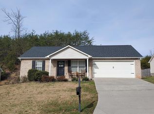 8823 Spindlewood Ln, Knoxville, TN 37924