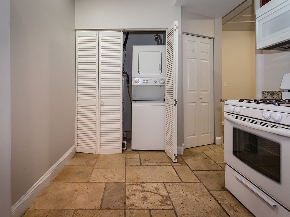 1st image of 6500 N Claremont Ave #6506-1E