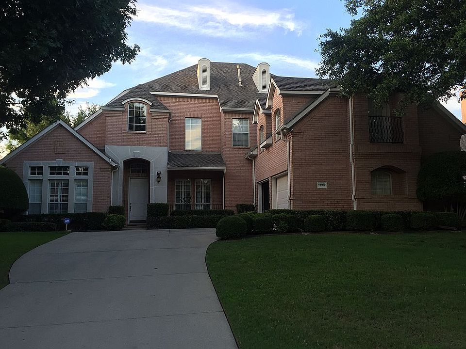 1st image of 1725 Briaroaks Dr