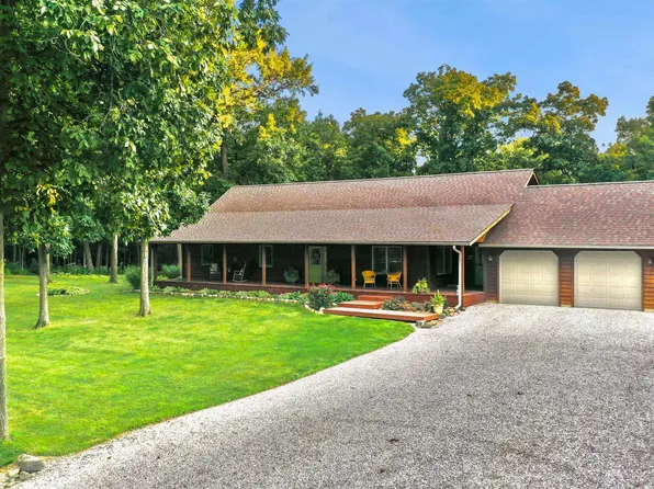 20305 N Blue Ridge Rd, Chillicothe, IL 61523