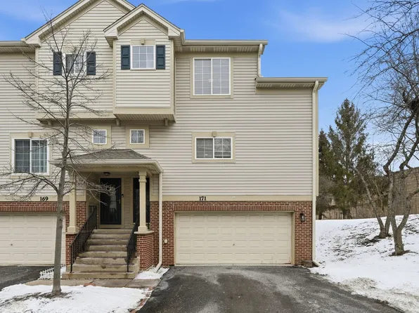 171 Monarch Dr, Streamwood, IL 60107