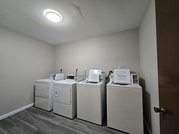 4th image of 1450 Wood Dr #10