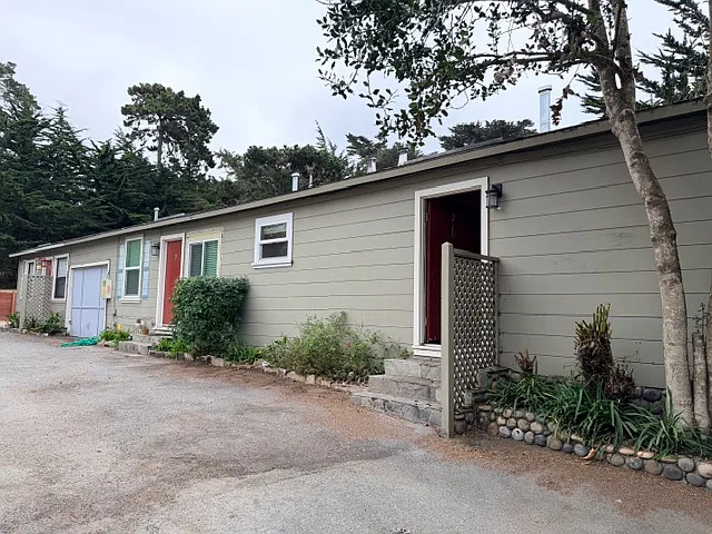 225 Grove Acre Ave #2