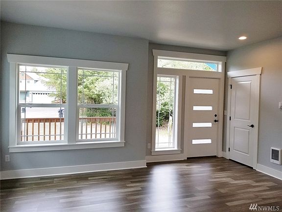 2nd image of 1220 Storm King Way