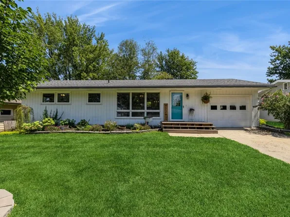 204 N Sunset Dr, Pleasantville, IA 50225