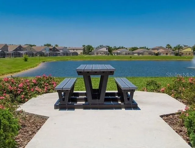 1134 Bloomingdale Dr — Photo 18