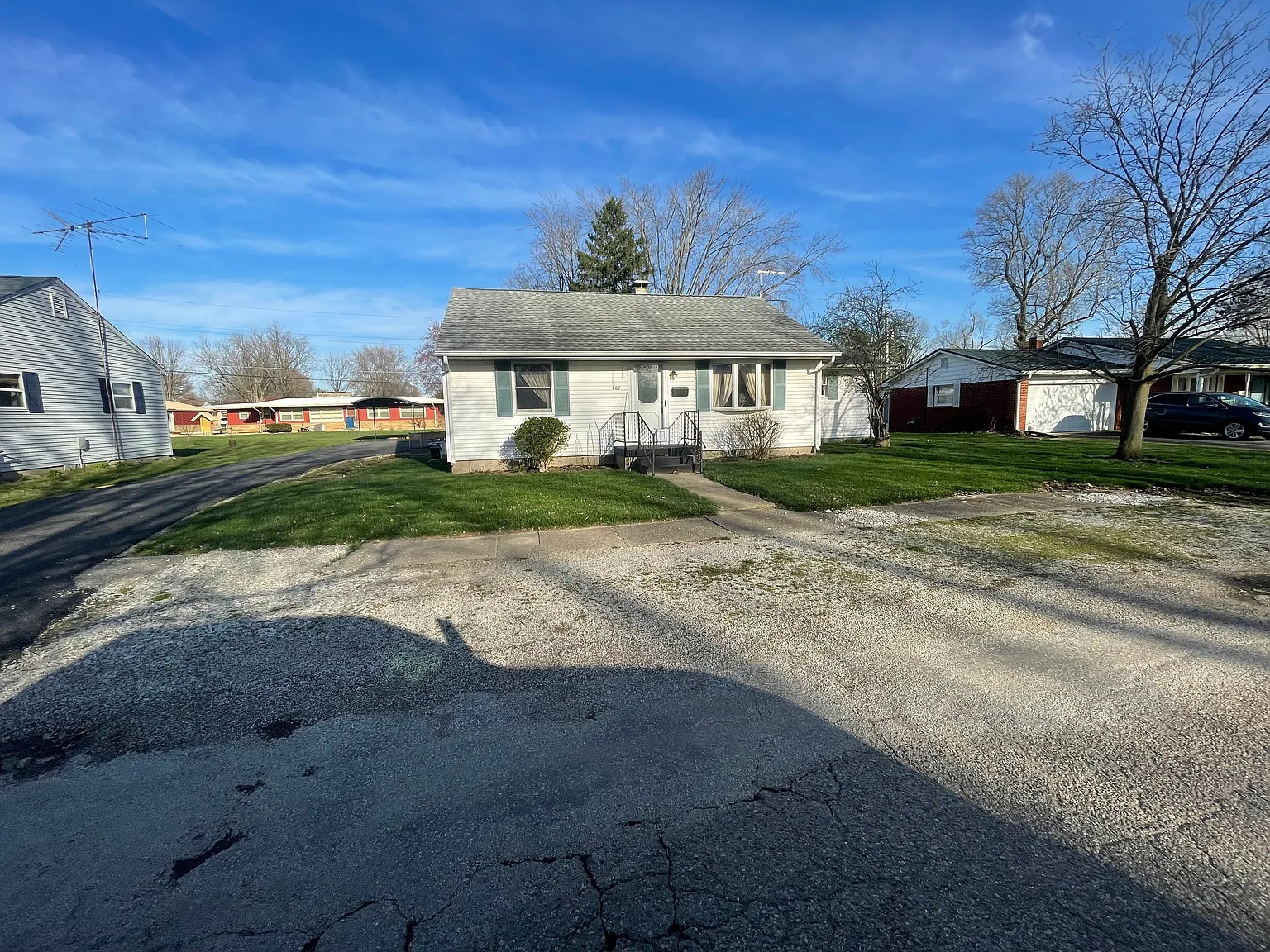 407 Voorhees St photo 1